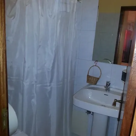 Caldeira 招待所 波尔图